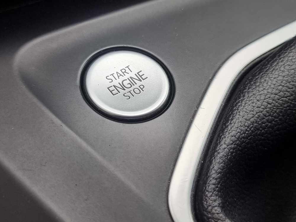 volkswagen-golf-1-0-tsi-bluemotion-2022-gasolina-999cc