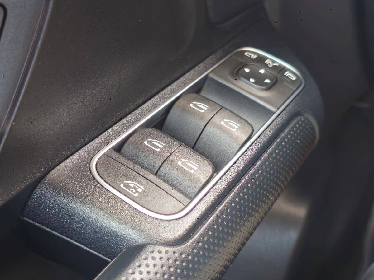 mercedes-benz-gla-2022-gasolina-1332cc