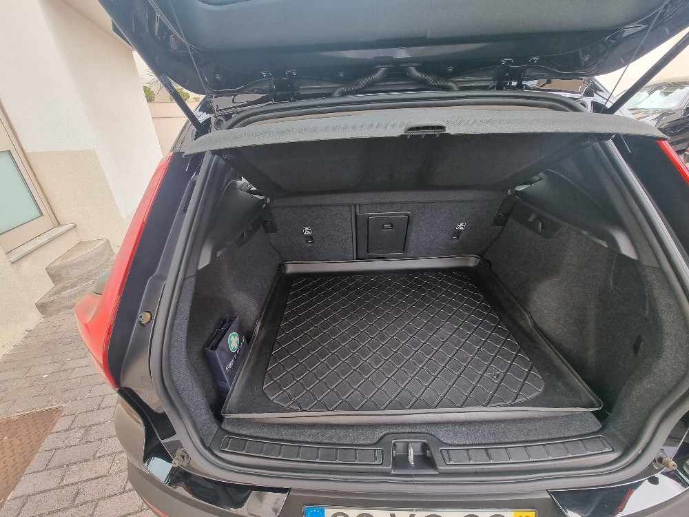 volvo-xc40-2018-diesel-1969cc