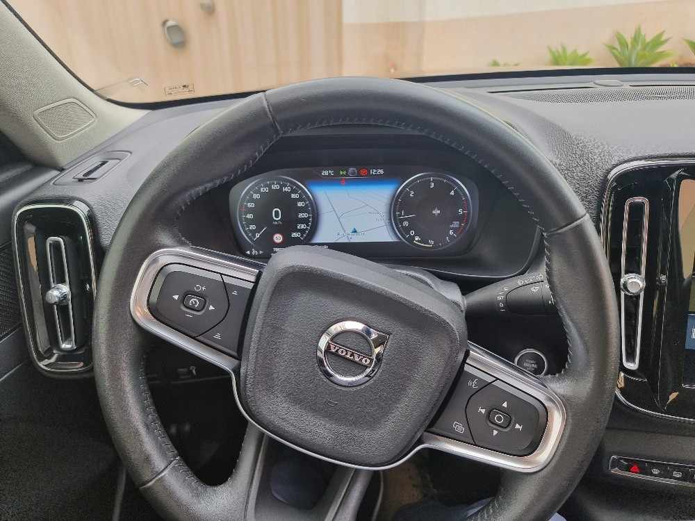 volvo-xc40-2018-diesel-1969cc