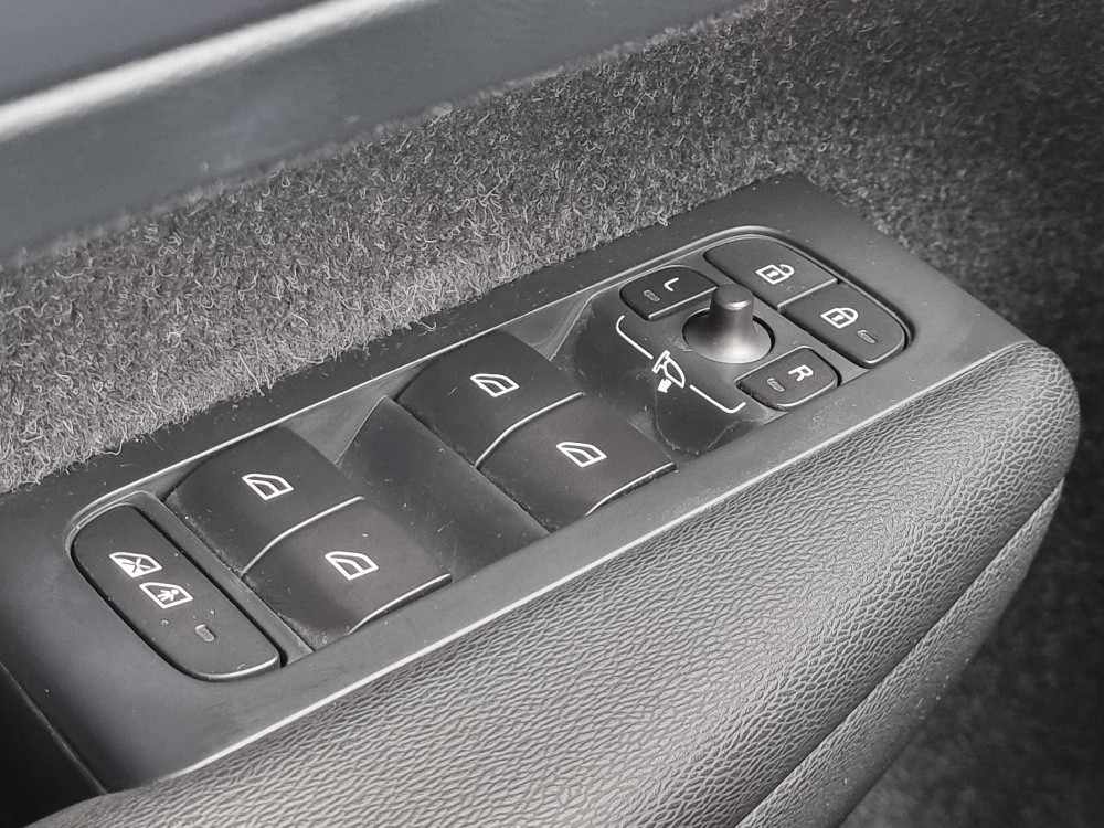 volvo-xc40-2018-diesel-1969cc