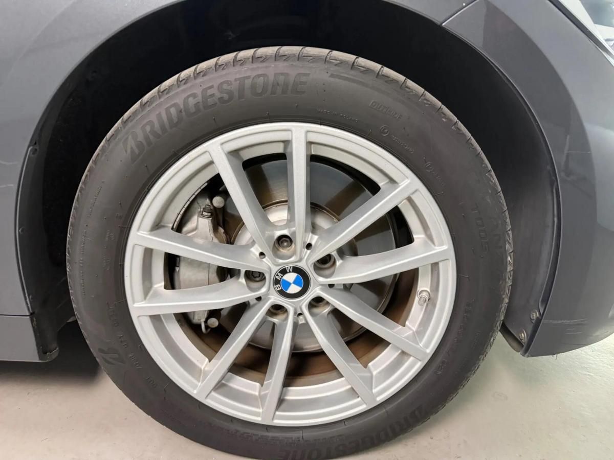 bmw-serie-3-330e-drive-2019-hibrido-a-gasolina-1998cc