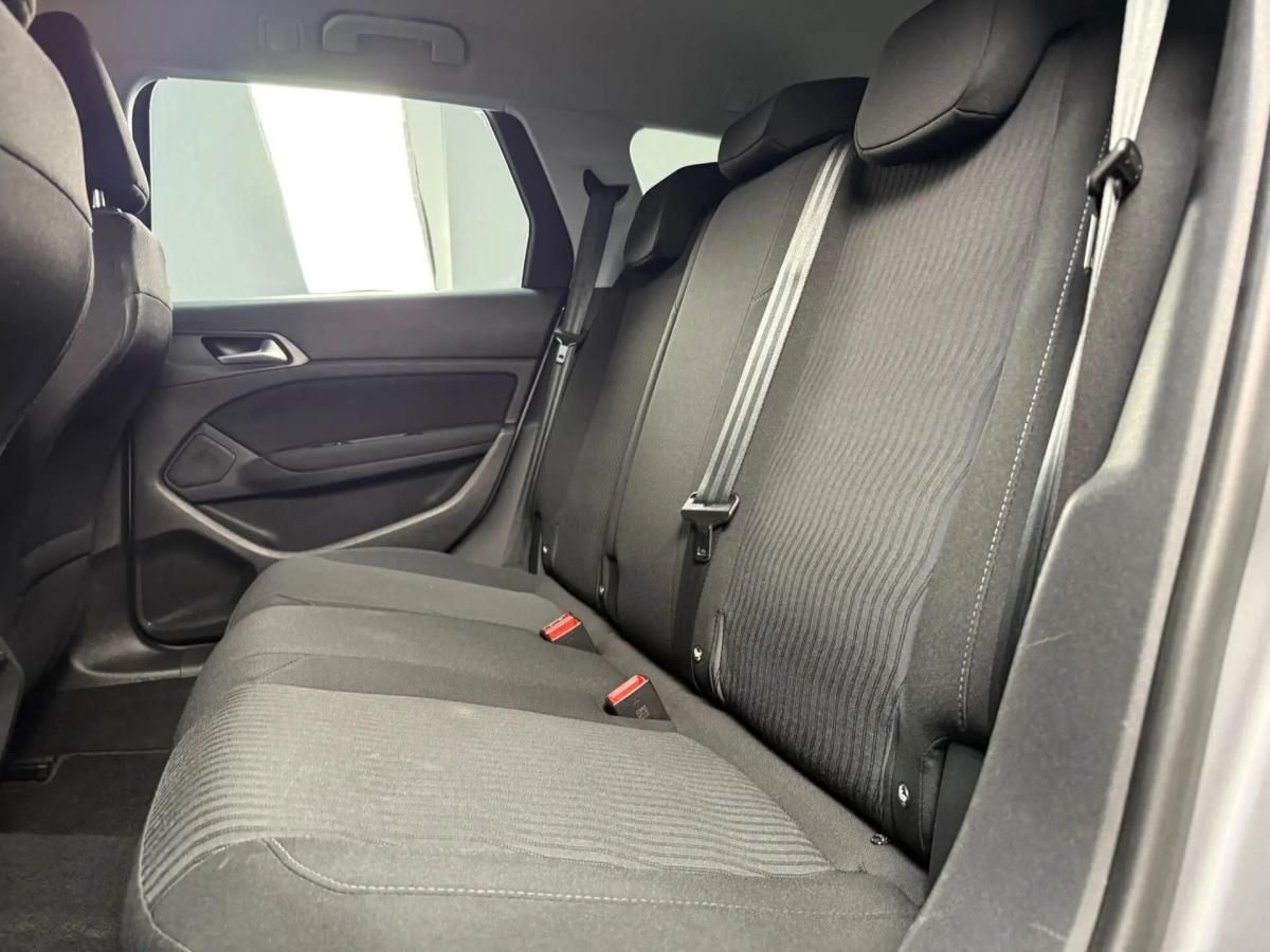 peugeot-308-sw-2015-diesel-1560cc