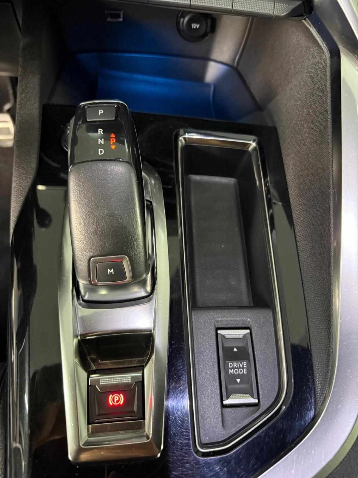 peugeot-3008-2022-gasolina-1199cc
