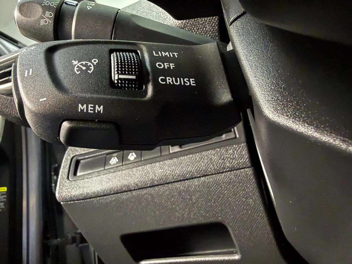 peugeot-3008-2022-gasolina-1199cc