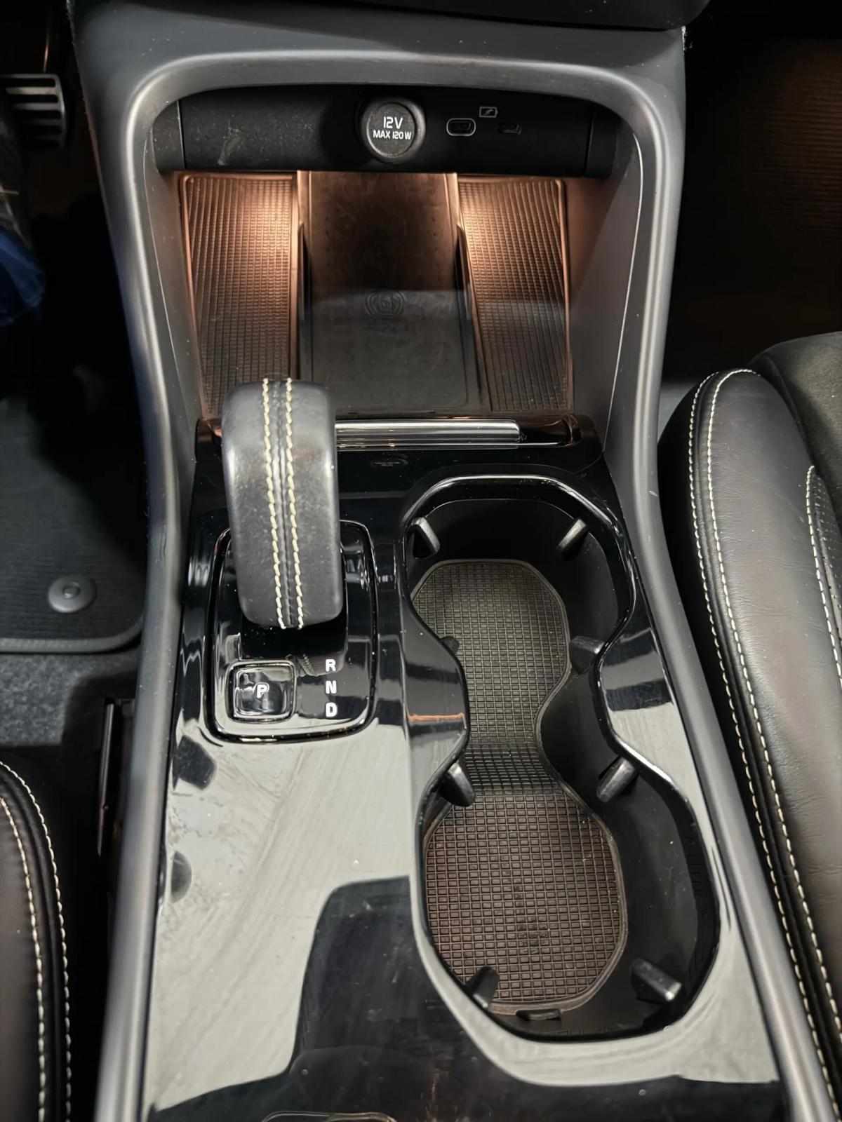 volvo-xc40-2020-eletrico-0cc