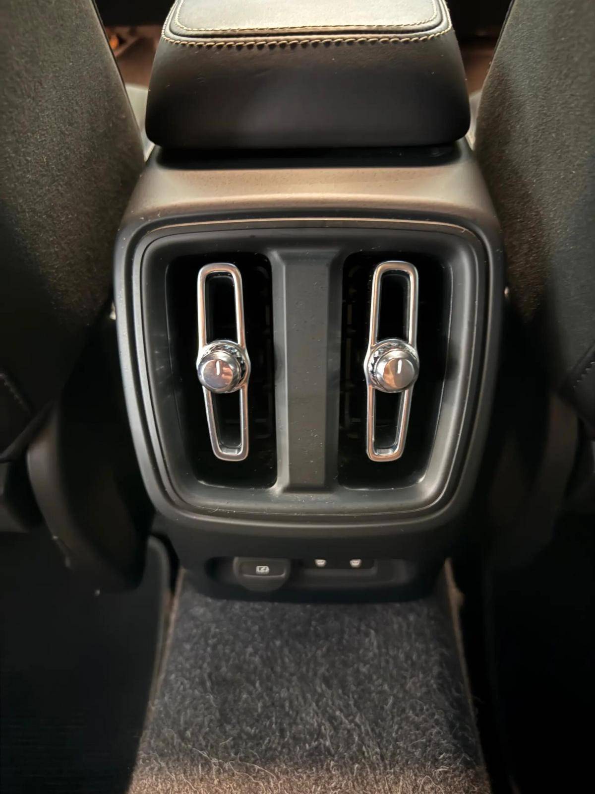 volvo-xc40-2020-eletrico-0cc