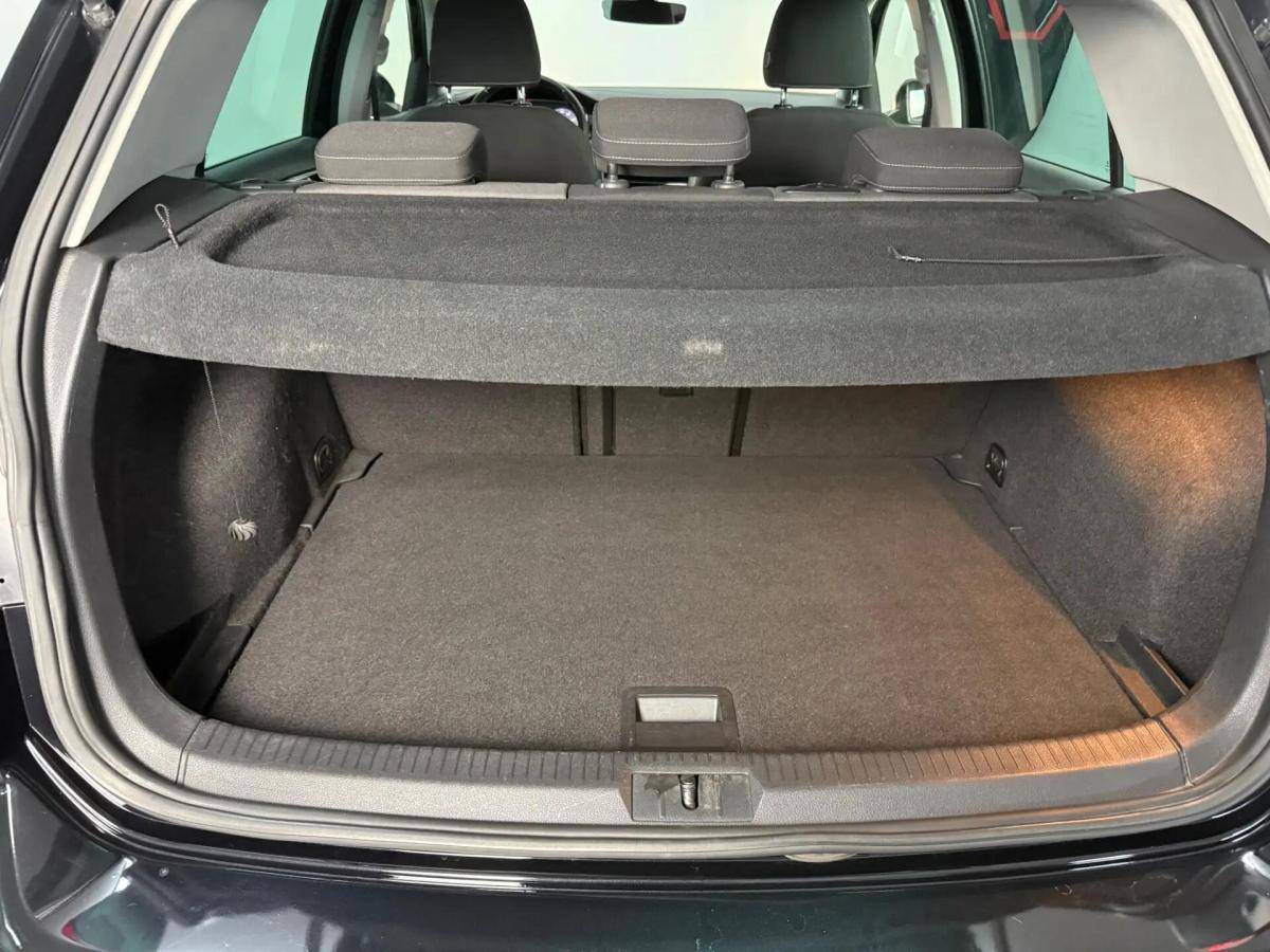 volkswagen-golf-2017-diesel-1598cc