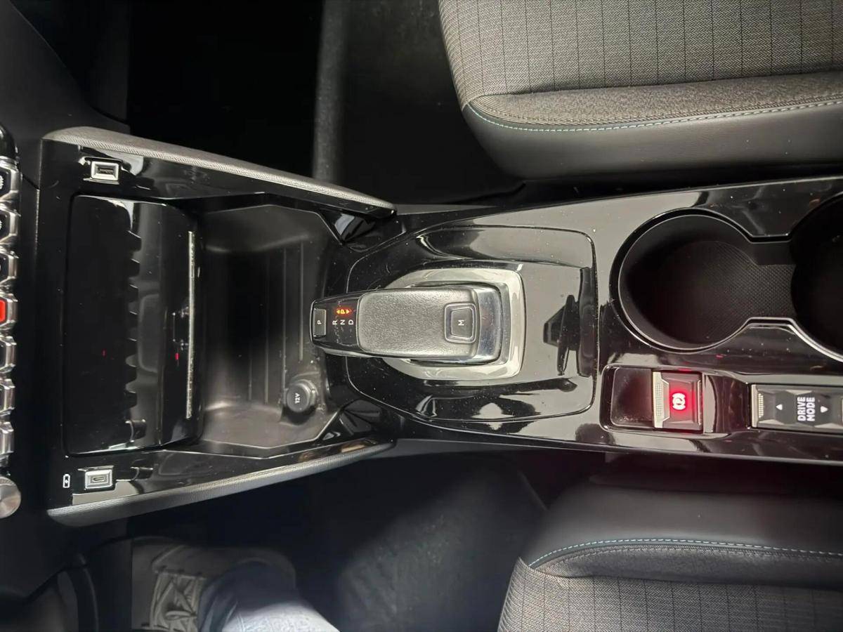 peugeot-2008-2022-diesel-1499cc