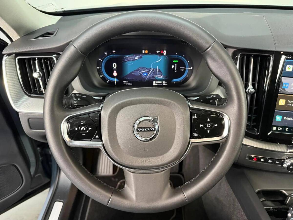 volvo-xc60-2024-hibrido-a-gasolina-1969cc