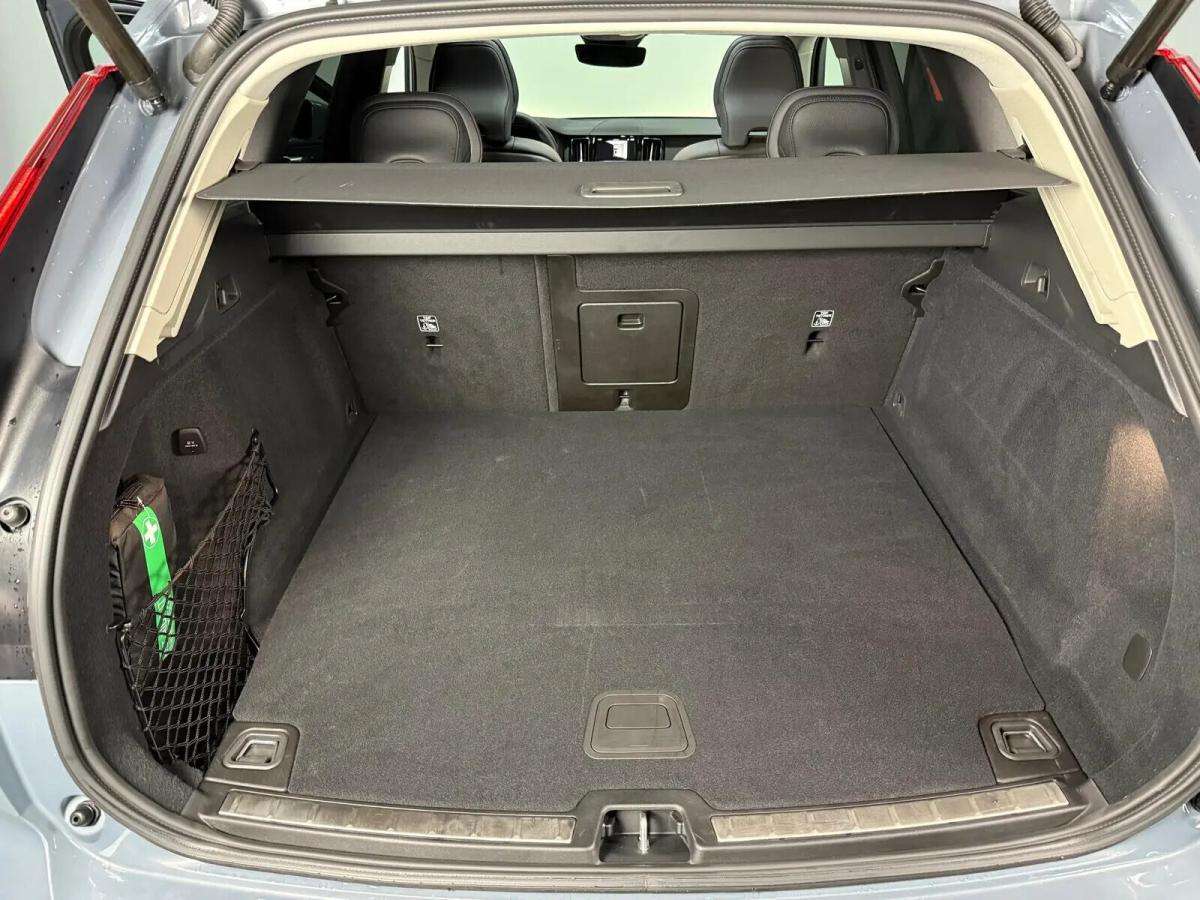 volvo-xc60-2024-hibrido-a-gasolina-1969cc