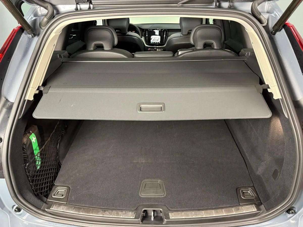 volvo-xc60-2024-hibrido-a-gasolina-1969cc