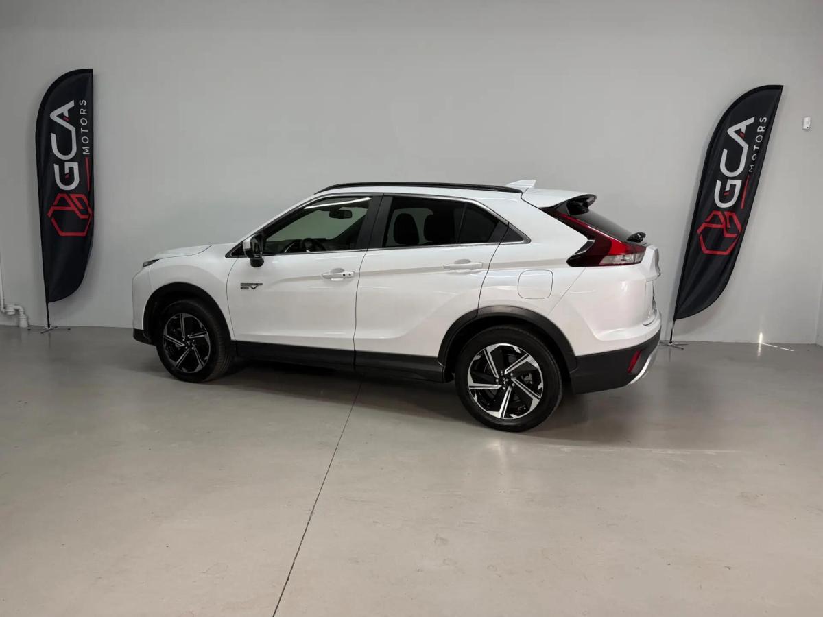 mitsubishi-eclipse-cross-2022-hibrido-a-gasolina-2360cc