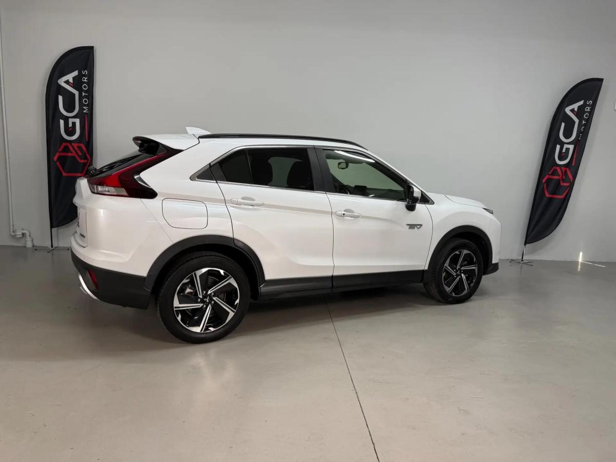mitsubishi-eclipse-cross-2022-hibrido-a-gasolina-2360cc