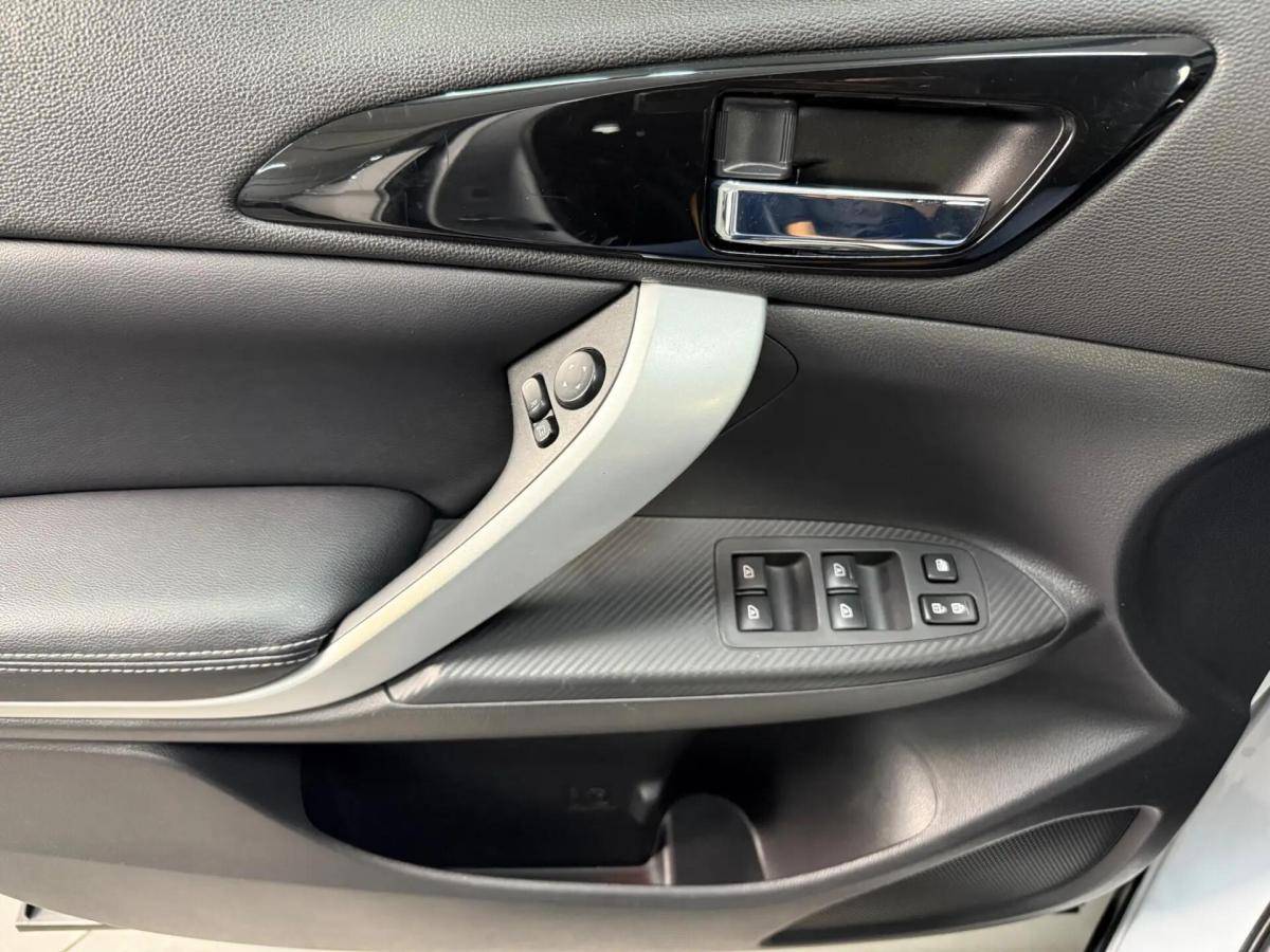 mitsubishi-eclipse-cross-2022-hibrido-a-gasolina-2360cc