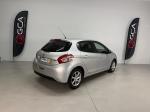 peugeot-208-2015-gasolina-1199cc