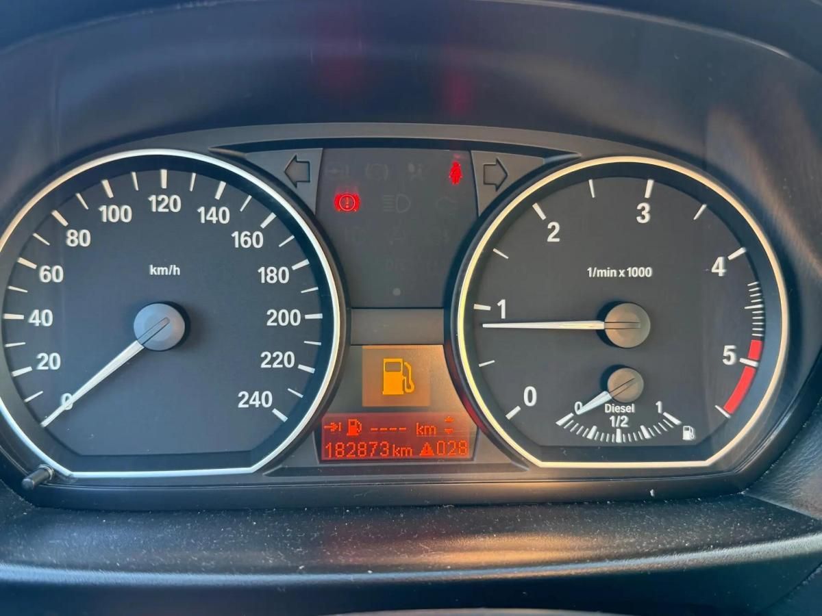 bmw-serie-1-116d-2-0-2010-diesel-1995cc