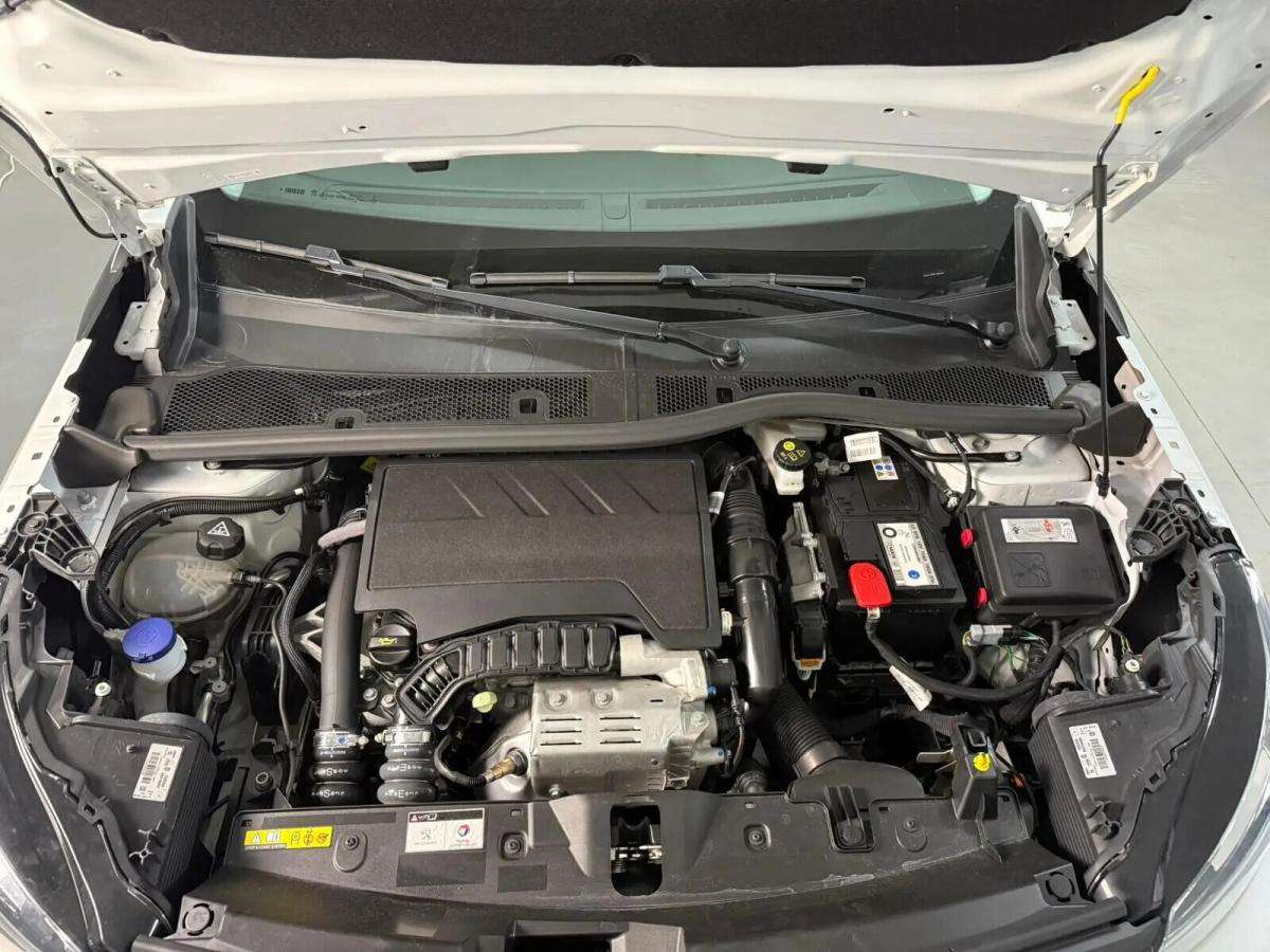 peugeot-2008-2021-gasolina-1199cc