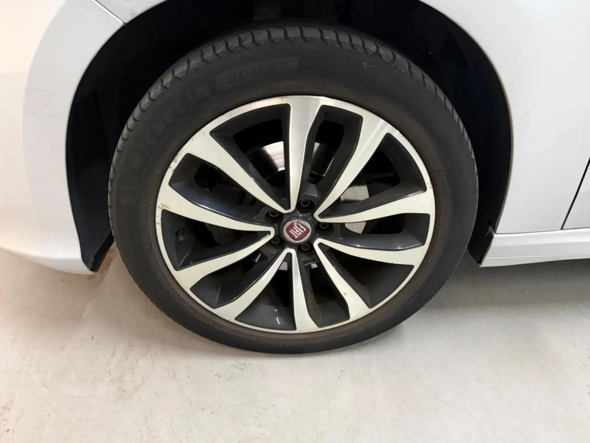 fiat-tipo-station-wagon-2019-diesel-1248cc