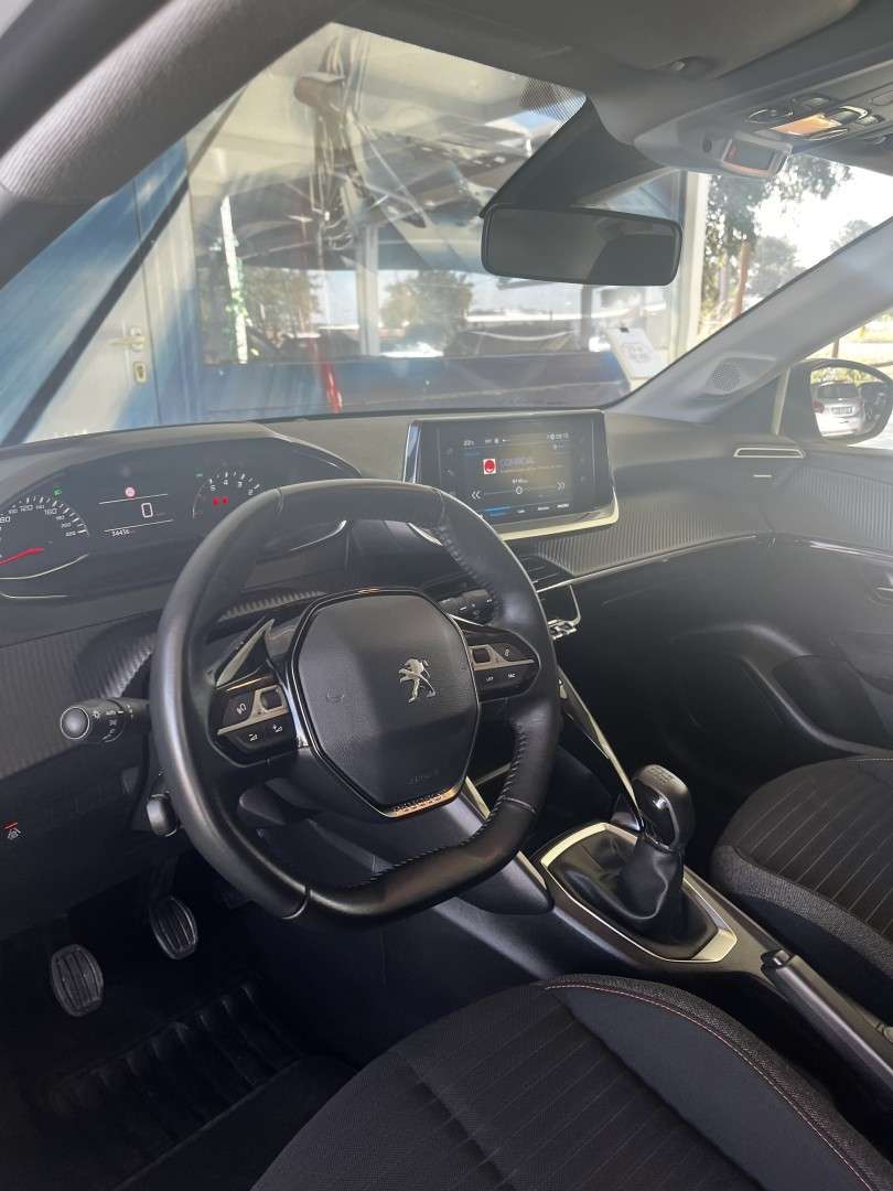peugeot-208-2022-gasolina-1199cc