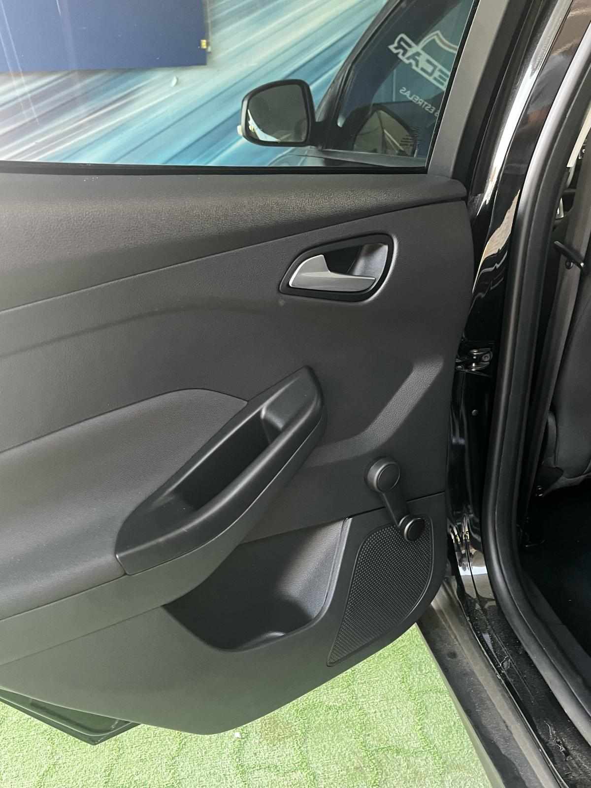 ford-focus-2017-gasolina-998cc
