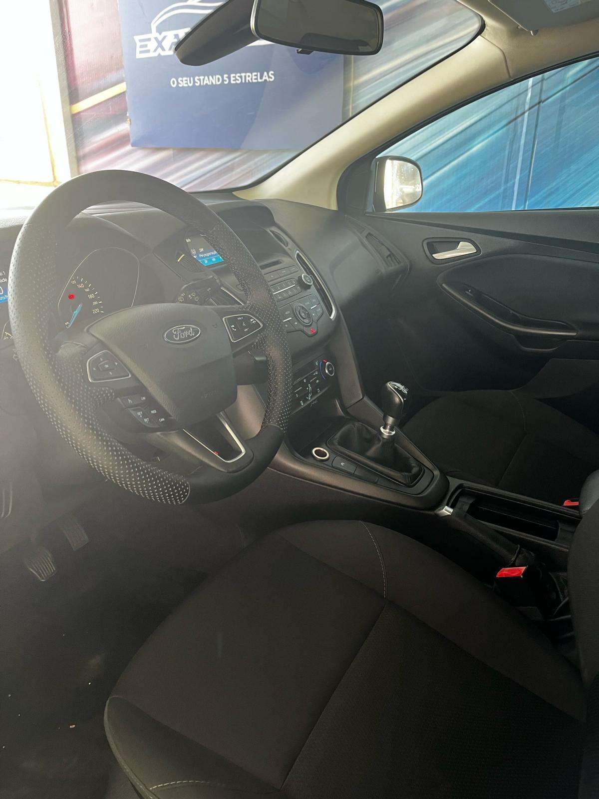 ford-focus-2017-gasolina-998cc