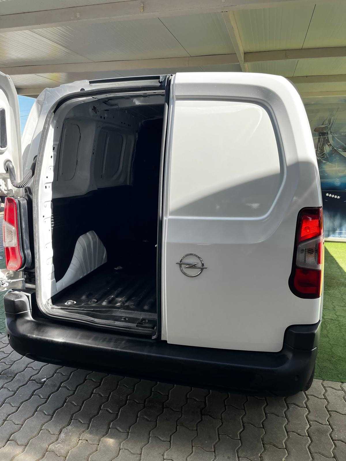 opel-combo-2021-diesel-1499cc