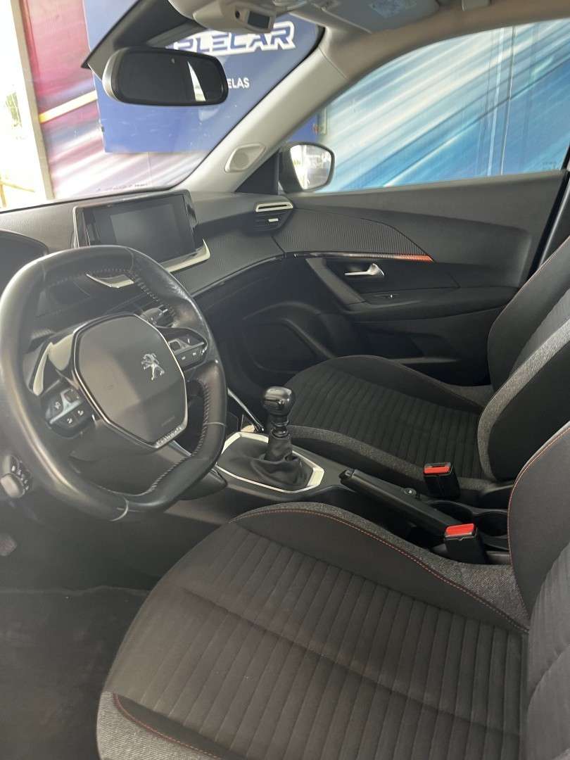peugeot-2008-2022-gasolina-1199cc