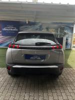 peugeot-2008-2022-gasolina-1199cc