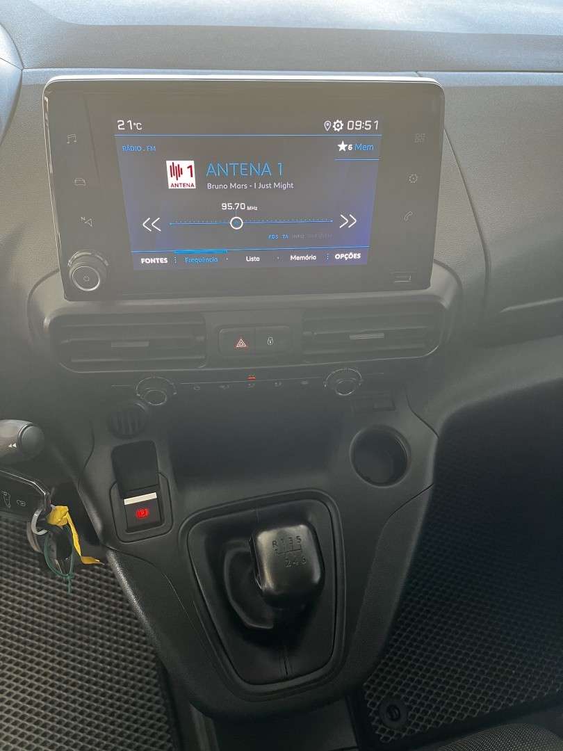 peugeot-partner-2022-diesel-1499cc