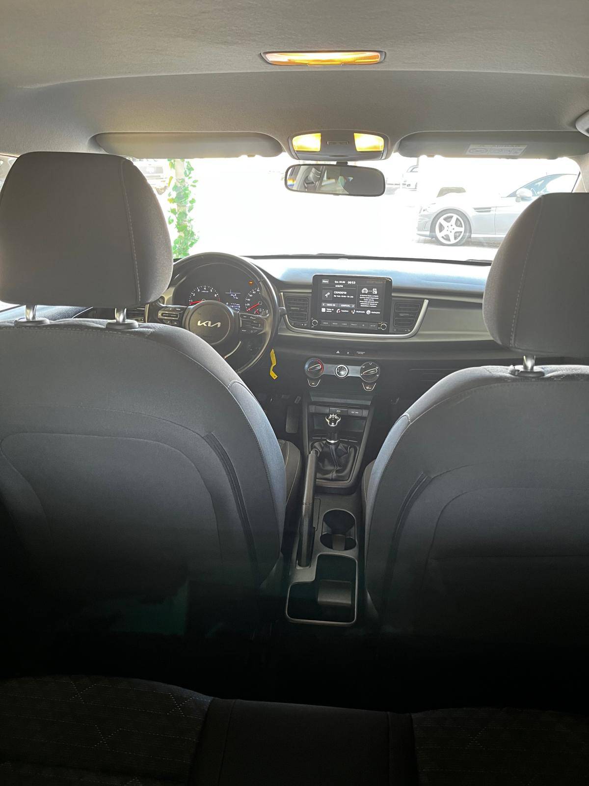 kia-rio-2022-gasolina-1197cc