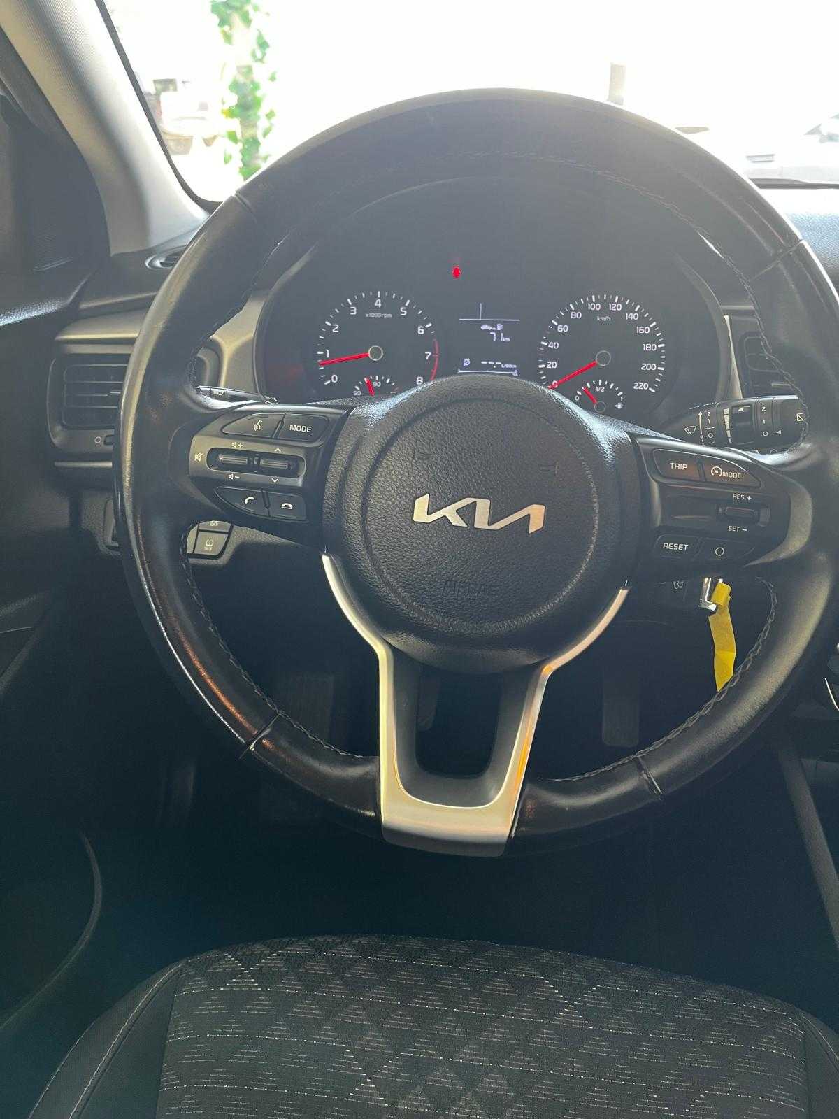 kia-rio-2022-gasolina-1197cc
