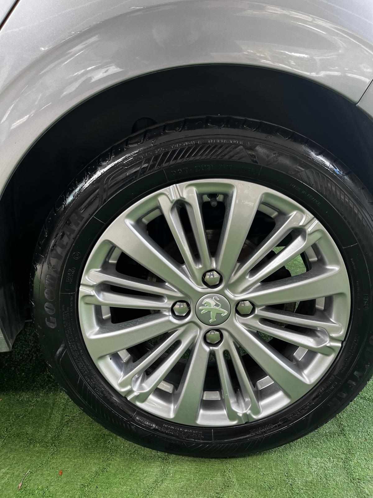 peugeot-208-2019-diesel-1499cc