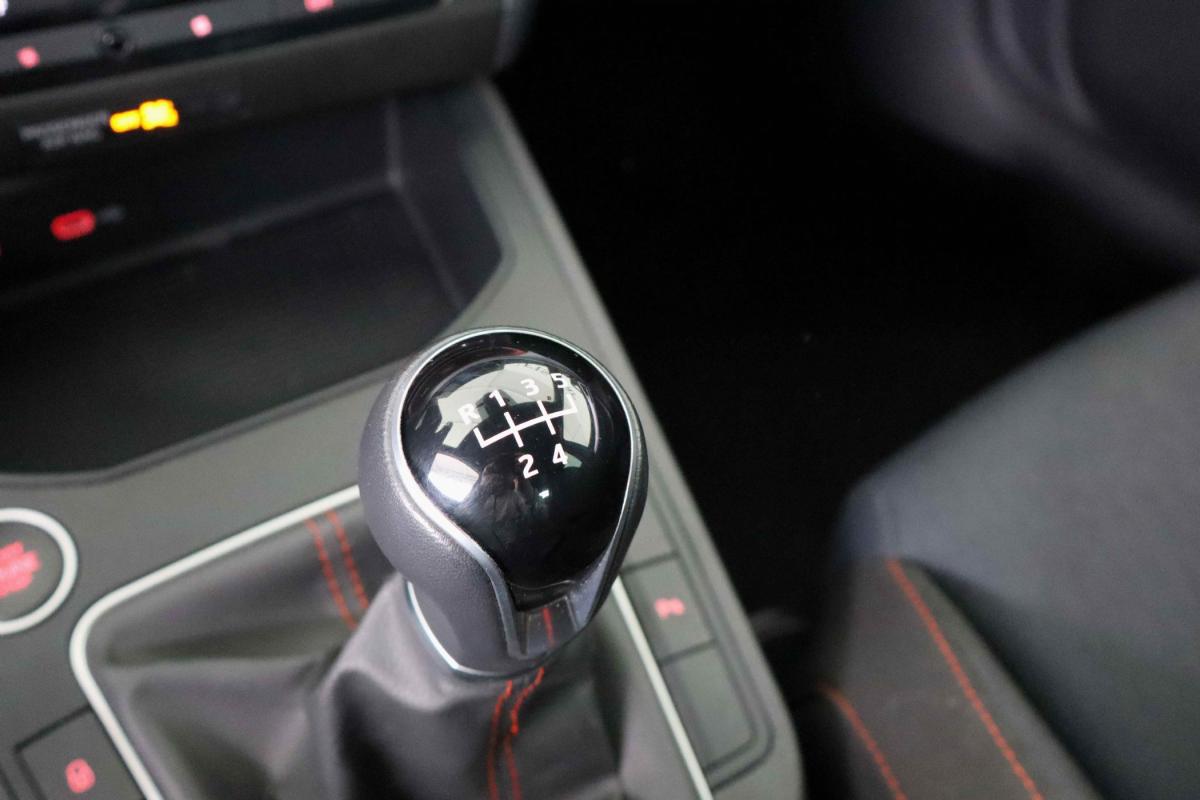 seat-ibiza-2024-gasolina-999cc