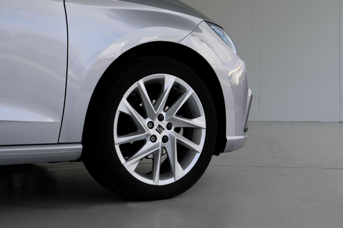 seat-ibiza-2024-gasolina-999cc