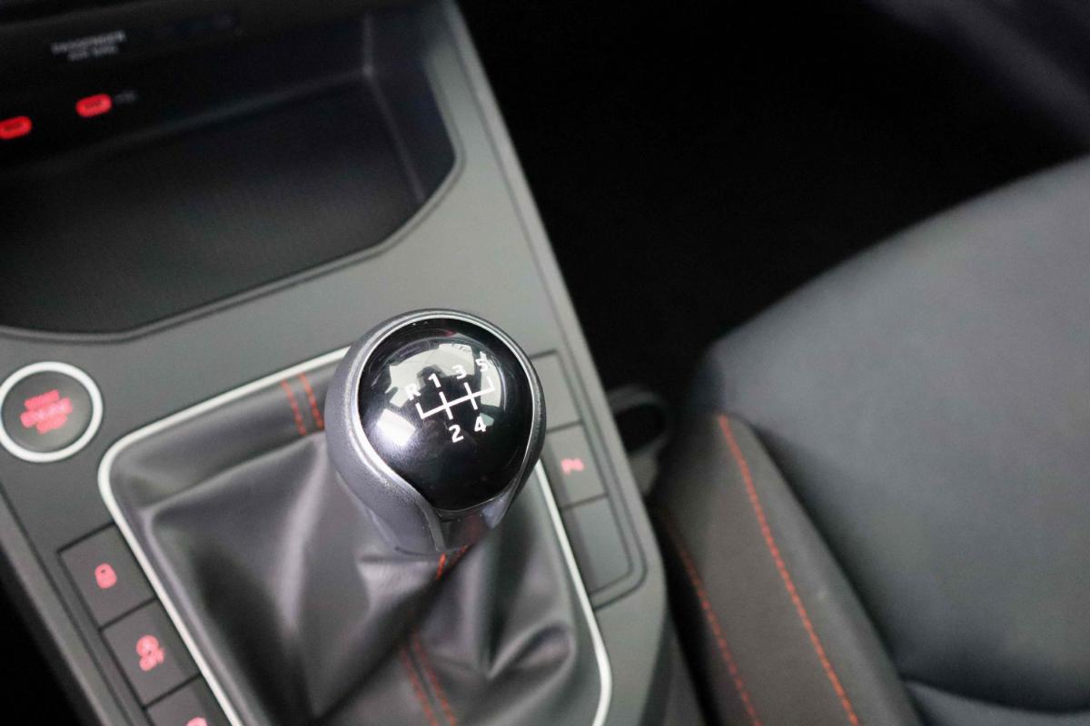 seat-ibiza-2024-gasolina-999cc