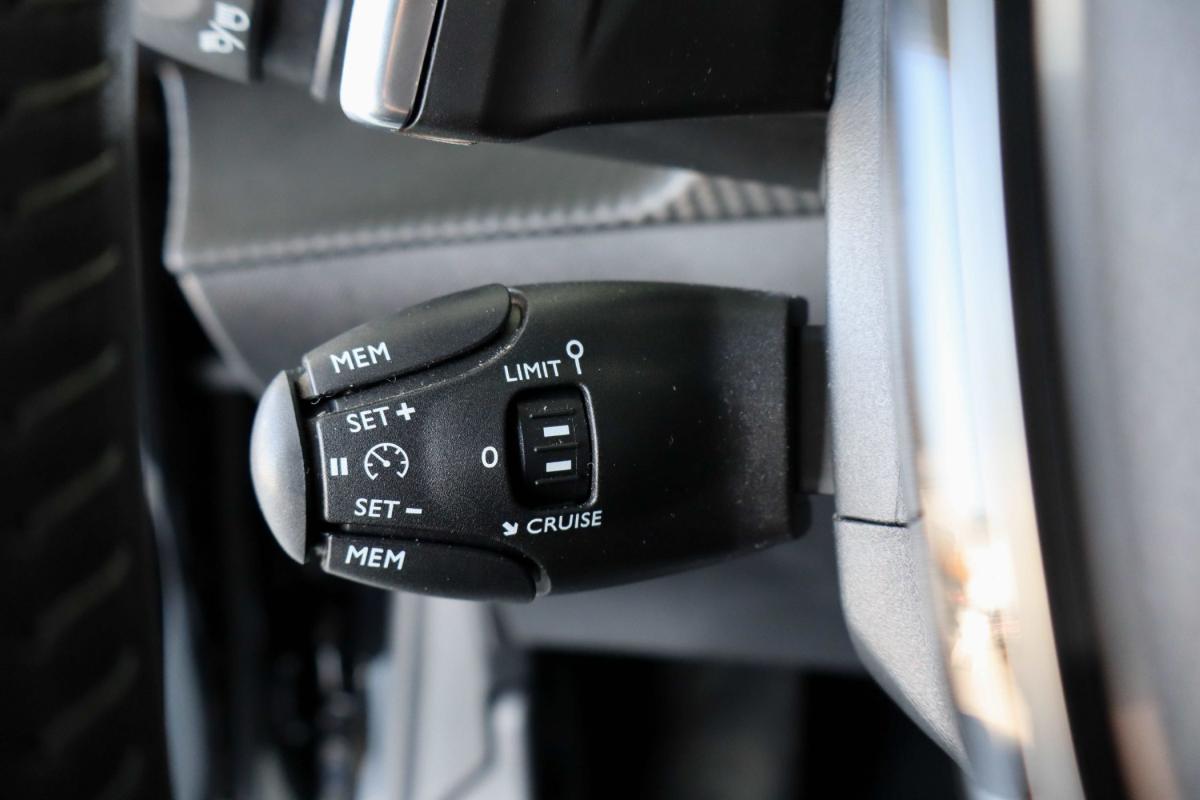 peugeot-208-2024-gasolina-1199cc