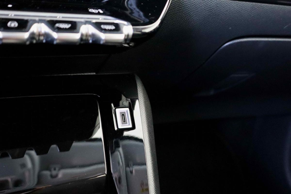 peugeot-208-2024-gasolina-1199cc