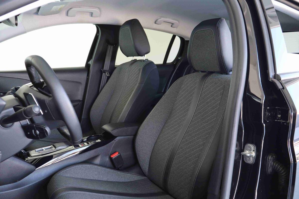 peugeot-208-2024-gasolina-1199cc