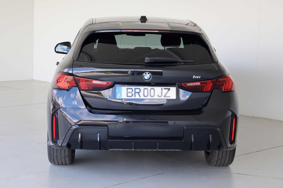 bmw-serie-1-2025-gasolina-1499cc
