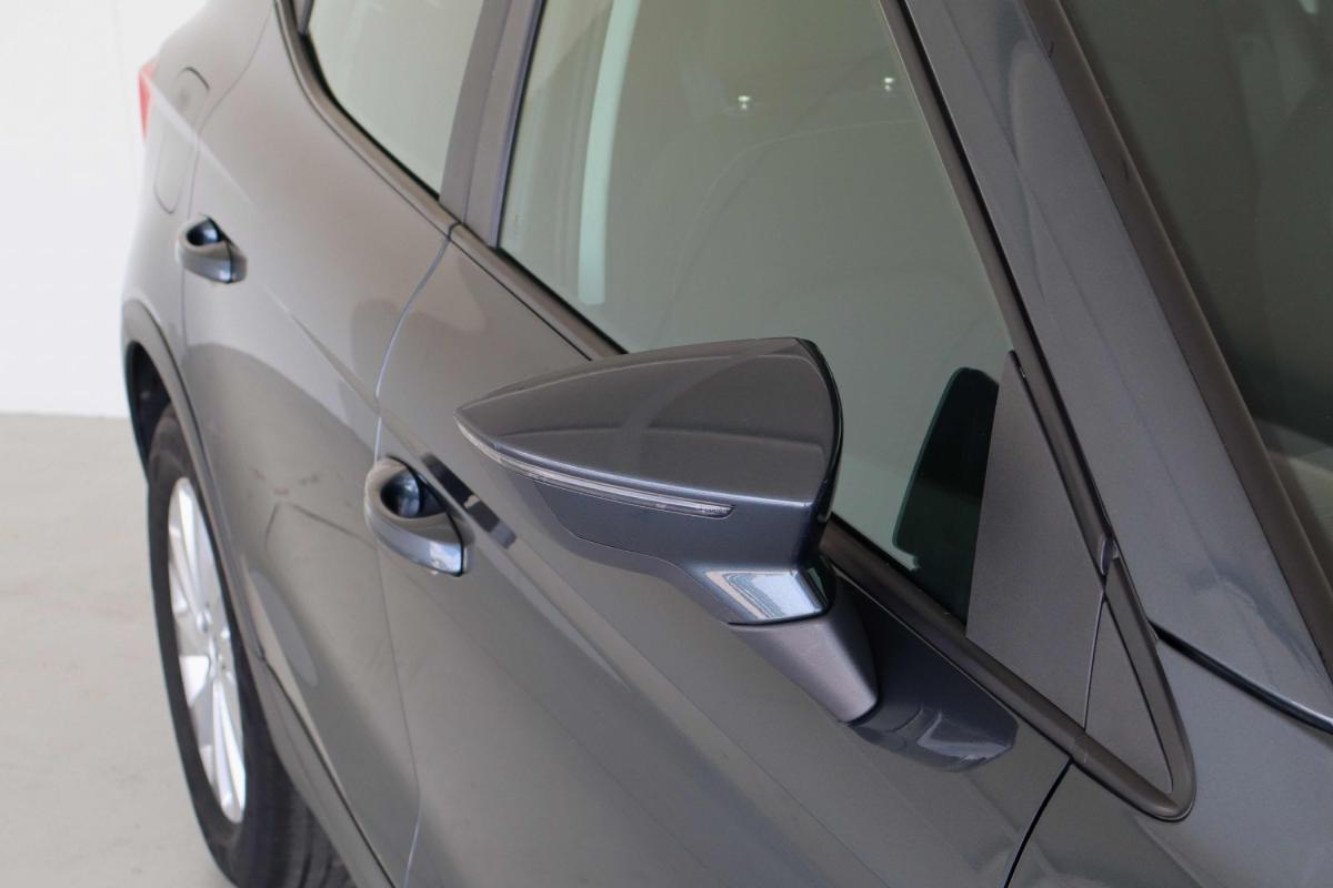 seat-arona-2023-gasolina-999cc