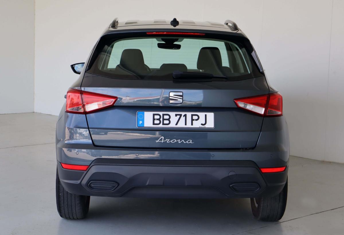 seat-arona-2023-gasolina-999cc