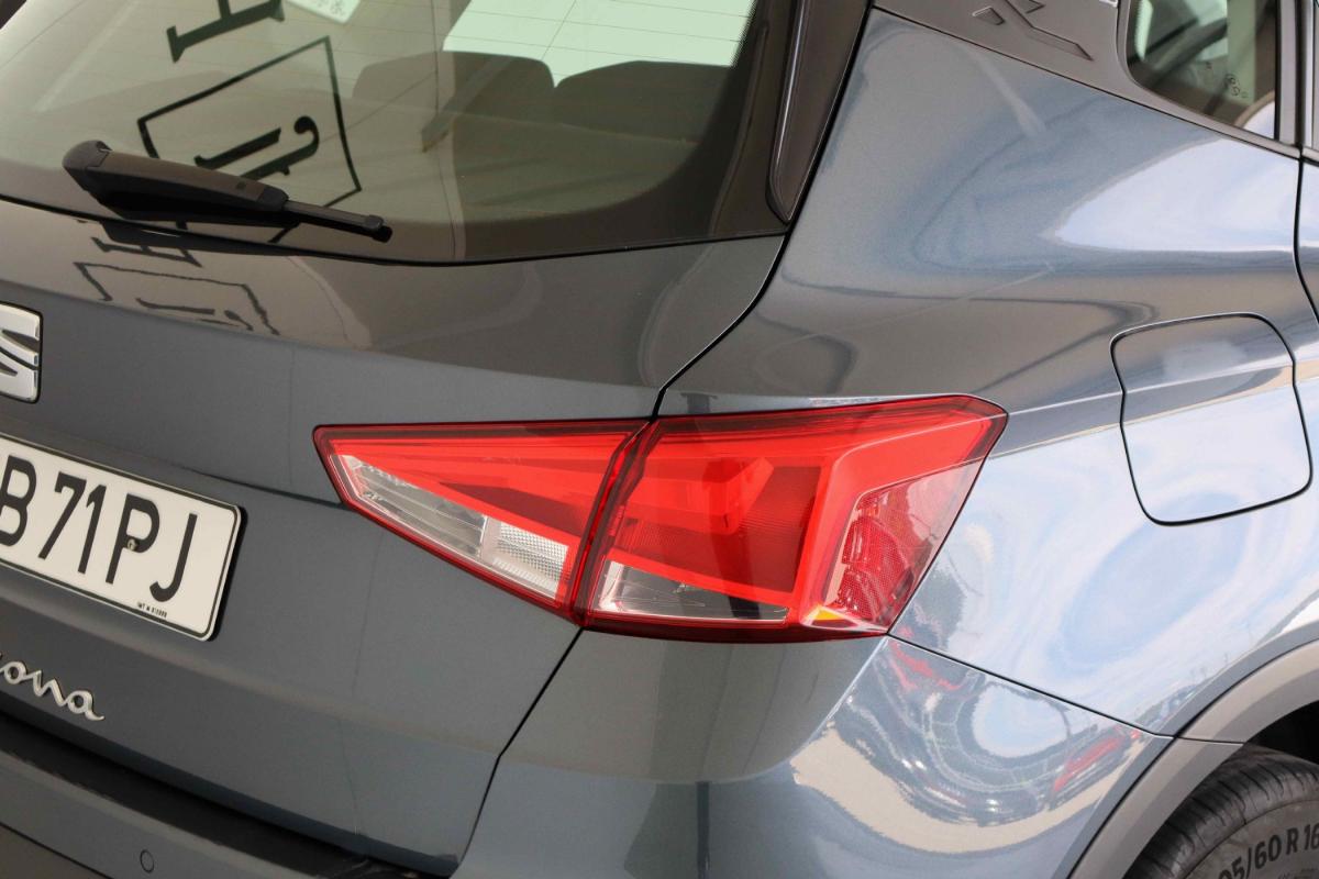 seat-arona-2023-gasolina-999cc