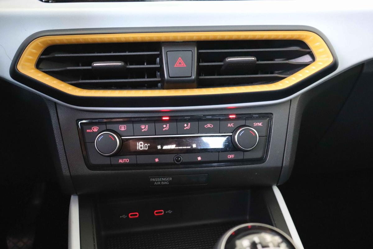 seat-arona-2023-gasolina-999cc