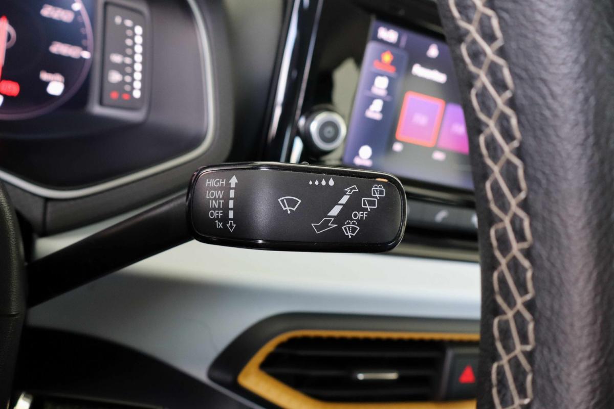 seat-arona-2023-gasolina-999cc