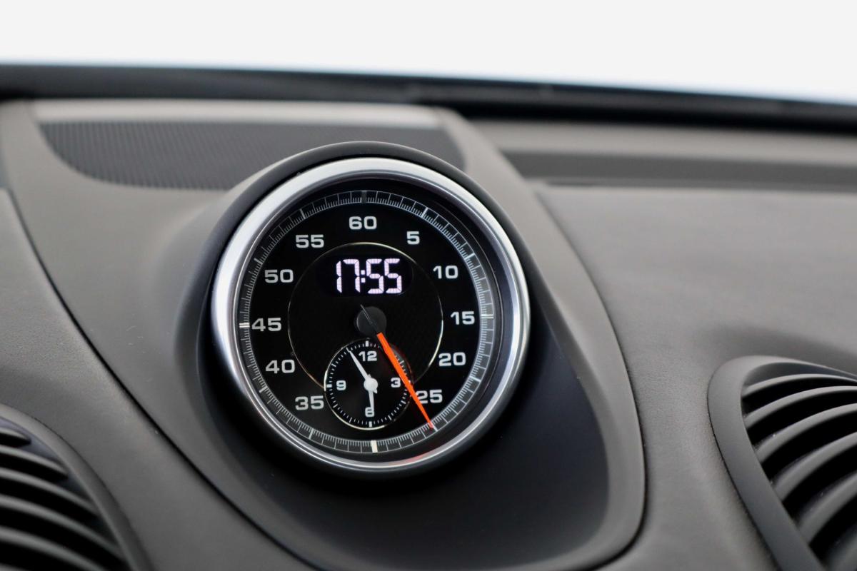 porsche-718-2019-gasolina-2497cc