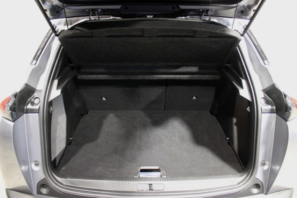peugeot-2008-2023-diesel-1499cc