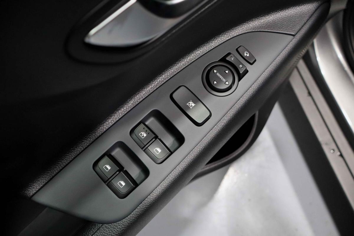 kia-stonic-2025-gasolina-998cc