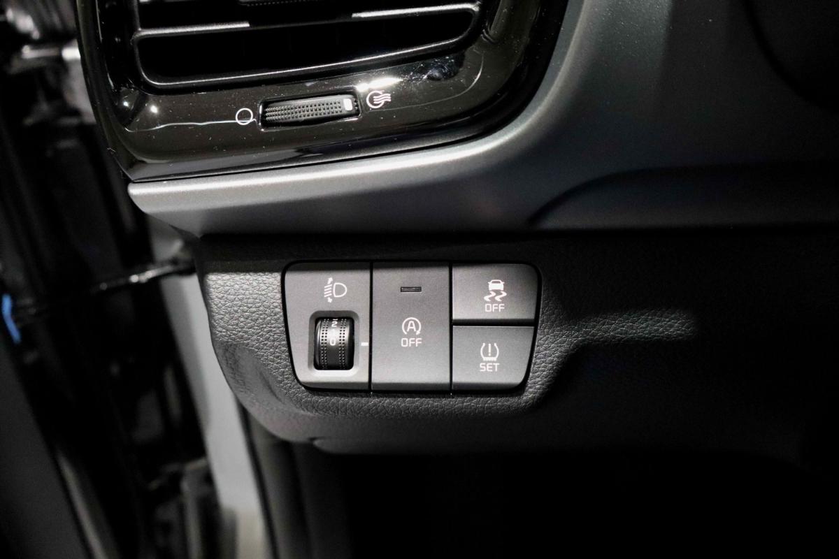 kia-stonic-2025-gasolina-998cc