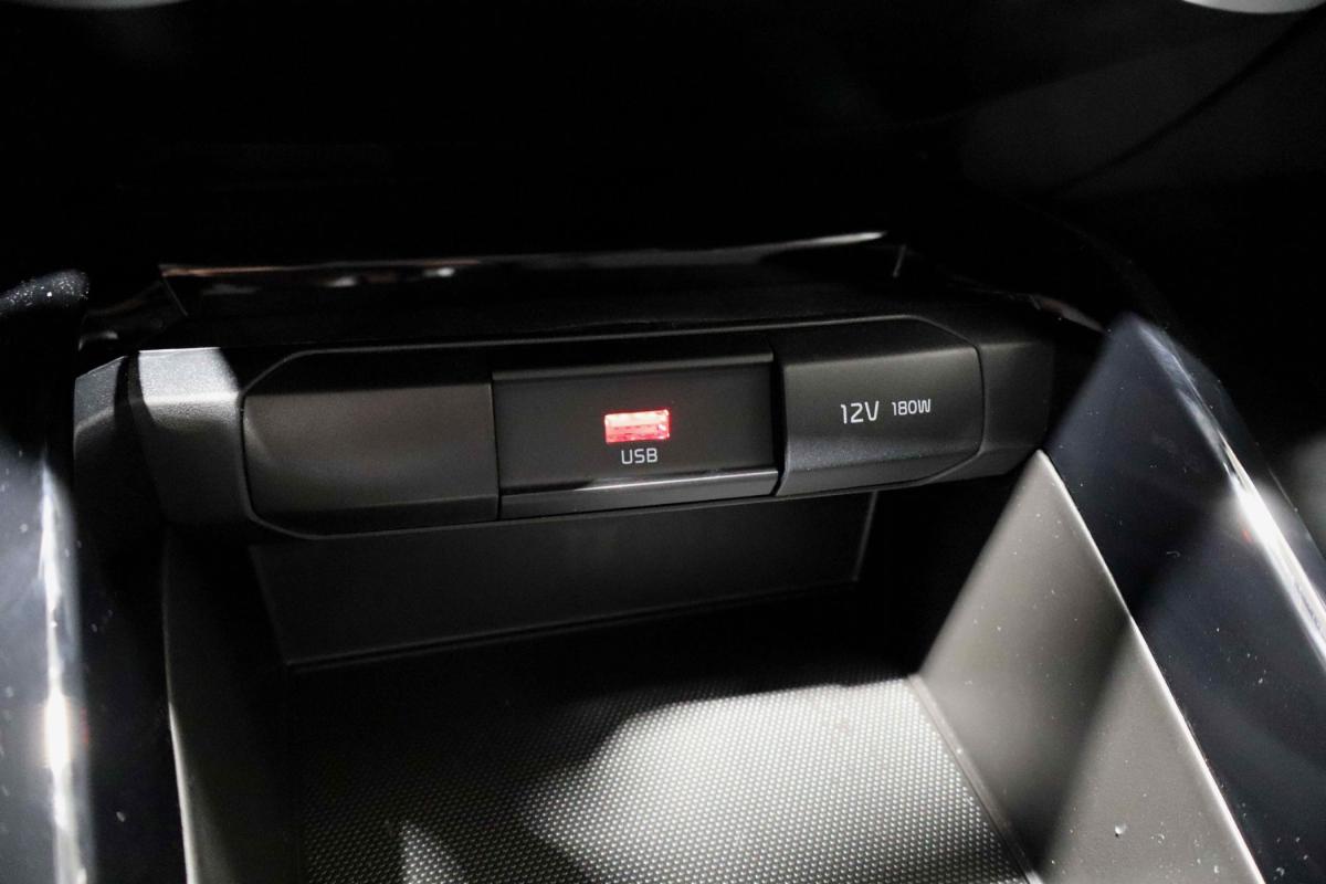 kia-stonic-2025-gasolina-998cc